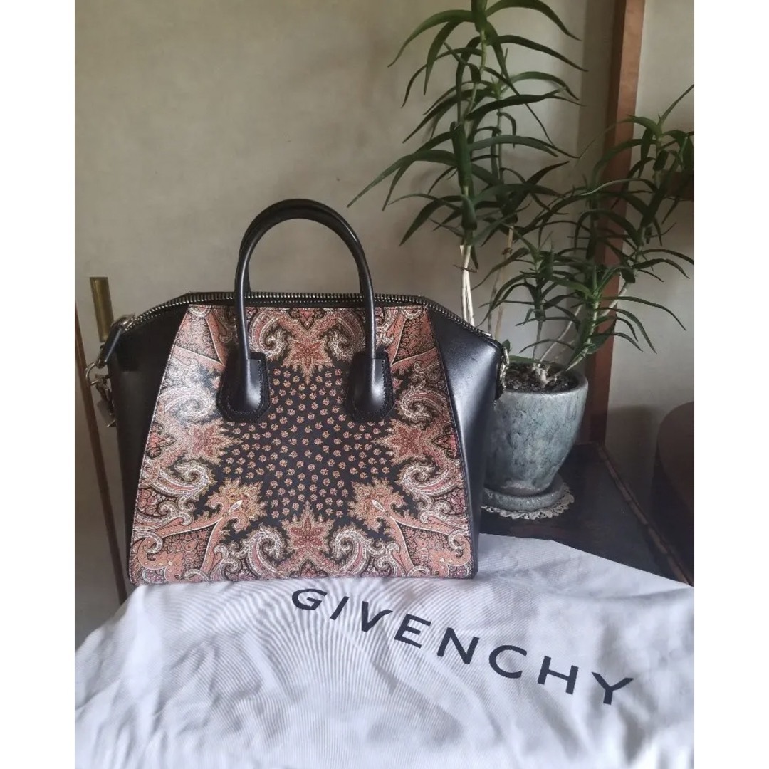 GIVENCHY ペイズリー柄　本革バッグ アンティゴナ