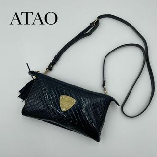 アタオ(ATAO)の極美品✨アタオ　ブーブークロス　ロゴプレート　パテントレザー　ネイビー(ショルダーバッグ)