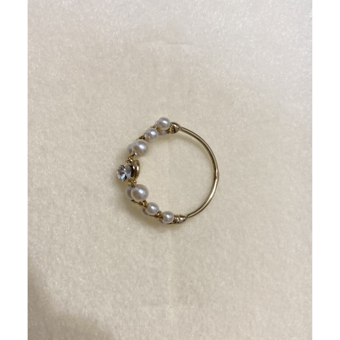 指輪　リング　パール　ゴールド　華やか レディースのアクセサリー(リング(指輪))の商品写真