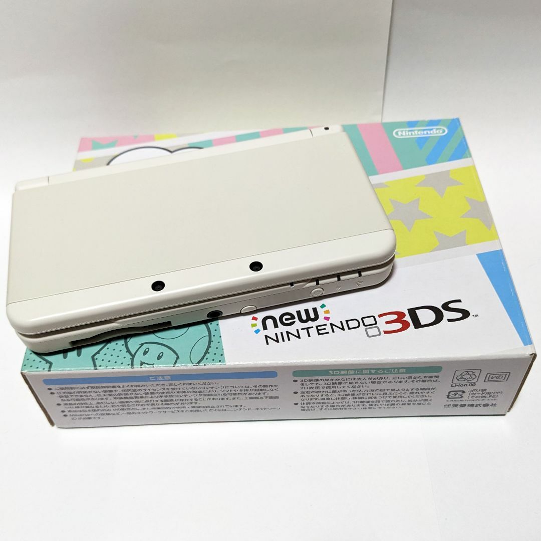 【本体】Newニンテンドー3DS（電源ケーブル付き）