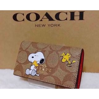 コーチ(COACH)の【新品未使用】COACH xピーナッツ限定コラボ　5連キーケース  スヌーピー　(キーケース)