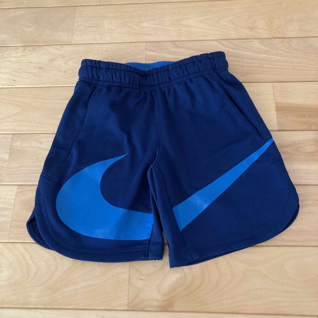 NIKE(ナイキ)の#NIKE☆ベビーショートパンツ☆110センチ キッズ/ベビー/マタニティのキッズ服男の子用(90cm~)(パンツ/スパッツ)の商品写真