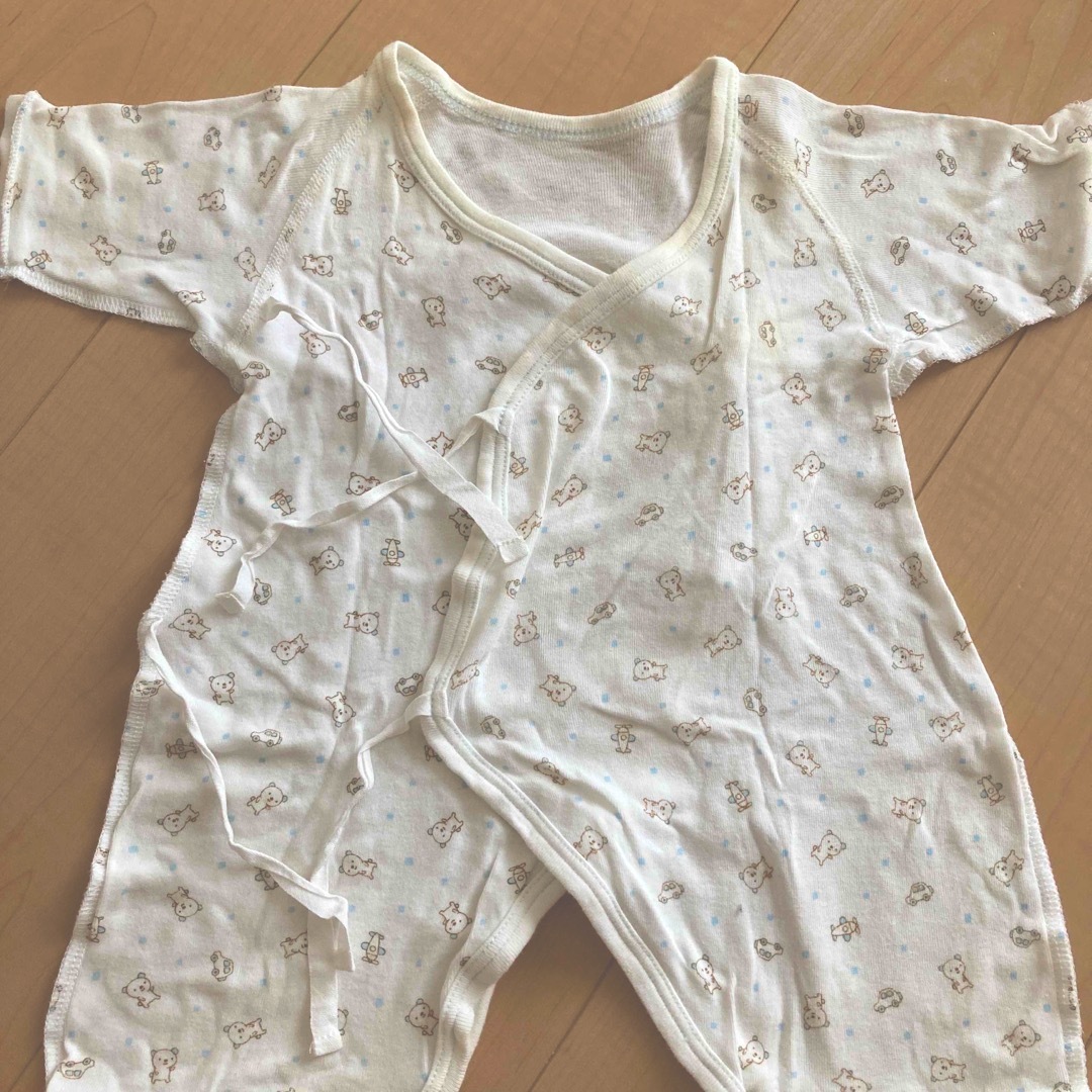 西松屋(ニシマツヤ)の新生児　コンビ肌着3枚セット キッズ/ベビー/マタニティのベビー服(~85cm)(肌着/下着)の商品写真