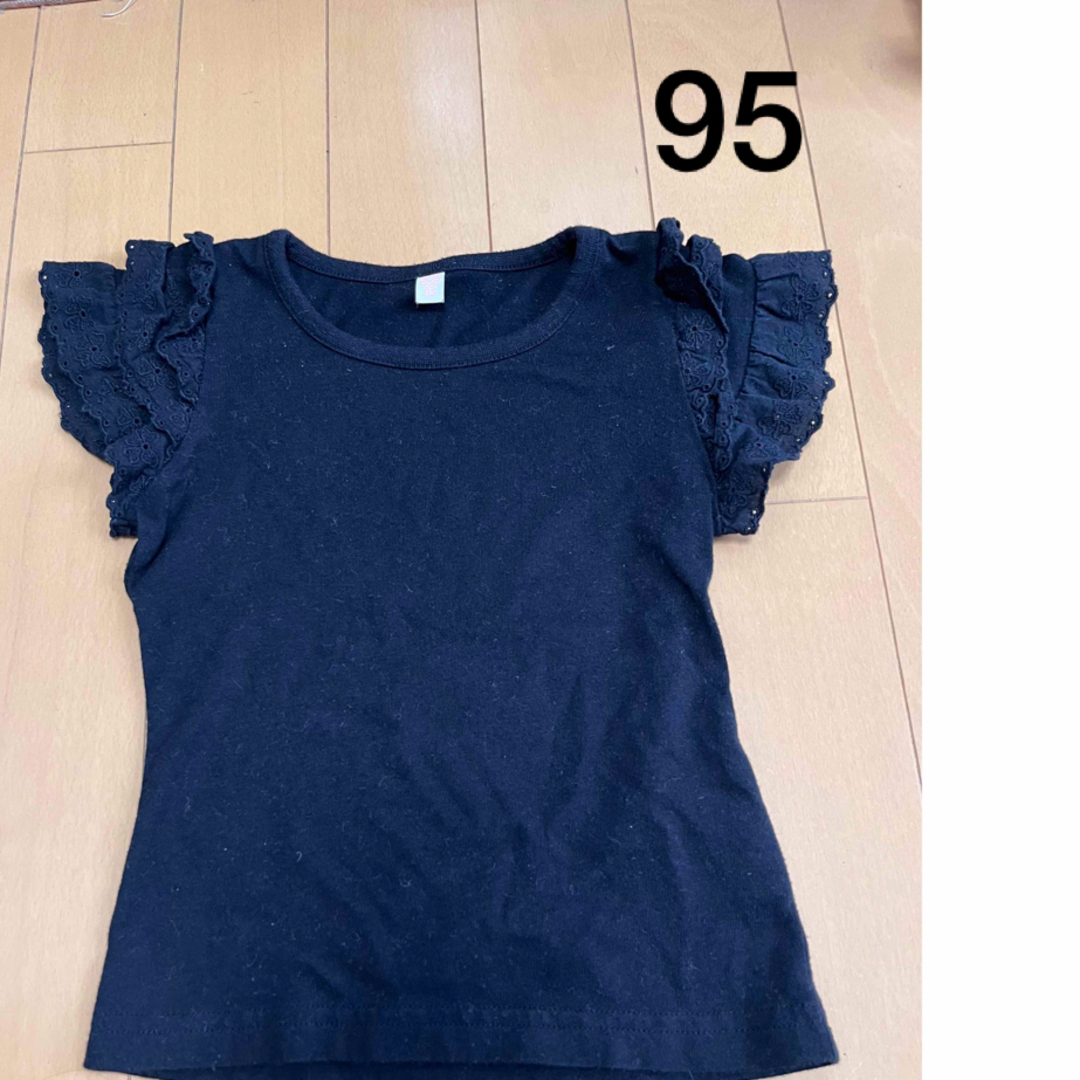 西松屋(ニシマツヤ)の半袖トップス　95 キッズ/ベビー/マタニティのキッズ服女の子用(90cm~)(Tシャツ/カットソー)の商品写真