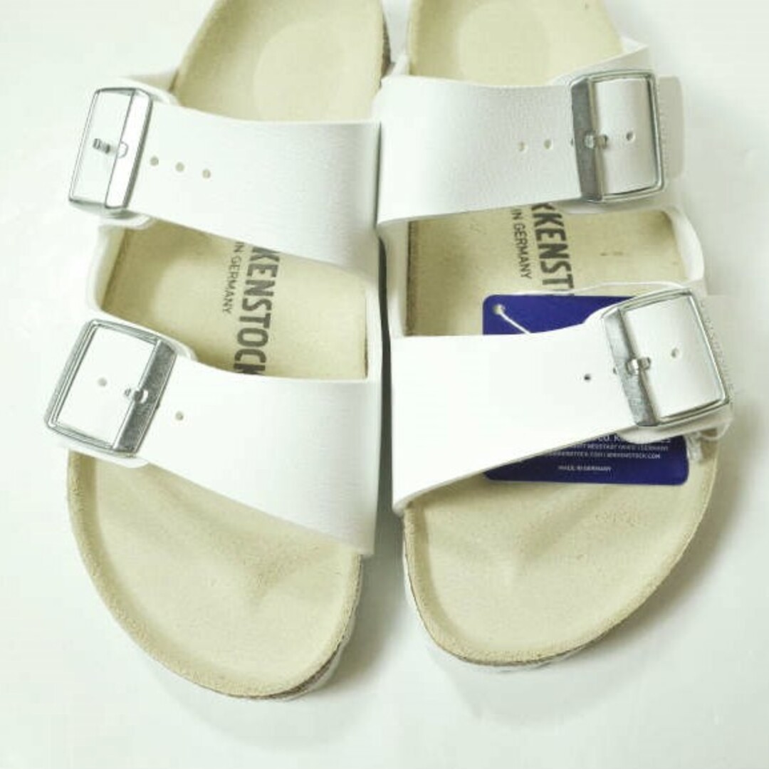 BIRKENSTOCK(ビルケンシュトック)のBIRKENSTOCK ビルケンシュトック ドイツ製 ARIZONA BS アリゾナ ビルコフロー 0051733 37(24cm) WHITE ナロー幅 ストラップサンダル シューズ【新古品】【中古】【BIRKENSTOCK】 レディースの靴/シューズ(サンダル)の商品写真