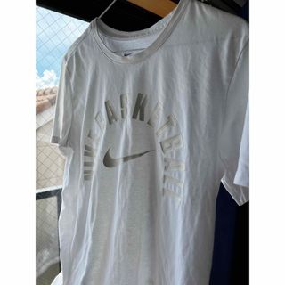 ナイキ(NIKE)のNIKE ドライフィットTシャツ（白）(Tシャツ/カットソー(半袖/袖なし))