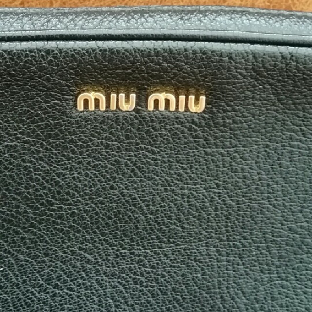 miumiu(ミュウミュウ)のmiu miu　ミュウミュウ　ミニショルダー レディースのバッグ(ショルダーバッグ)の商品写真