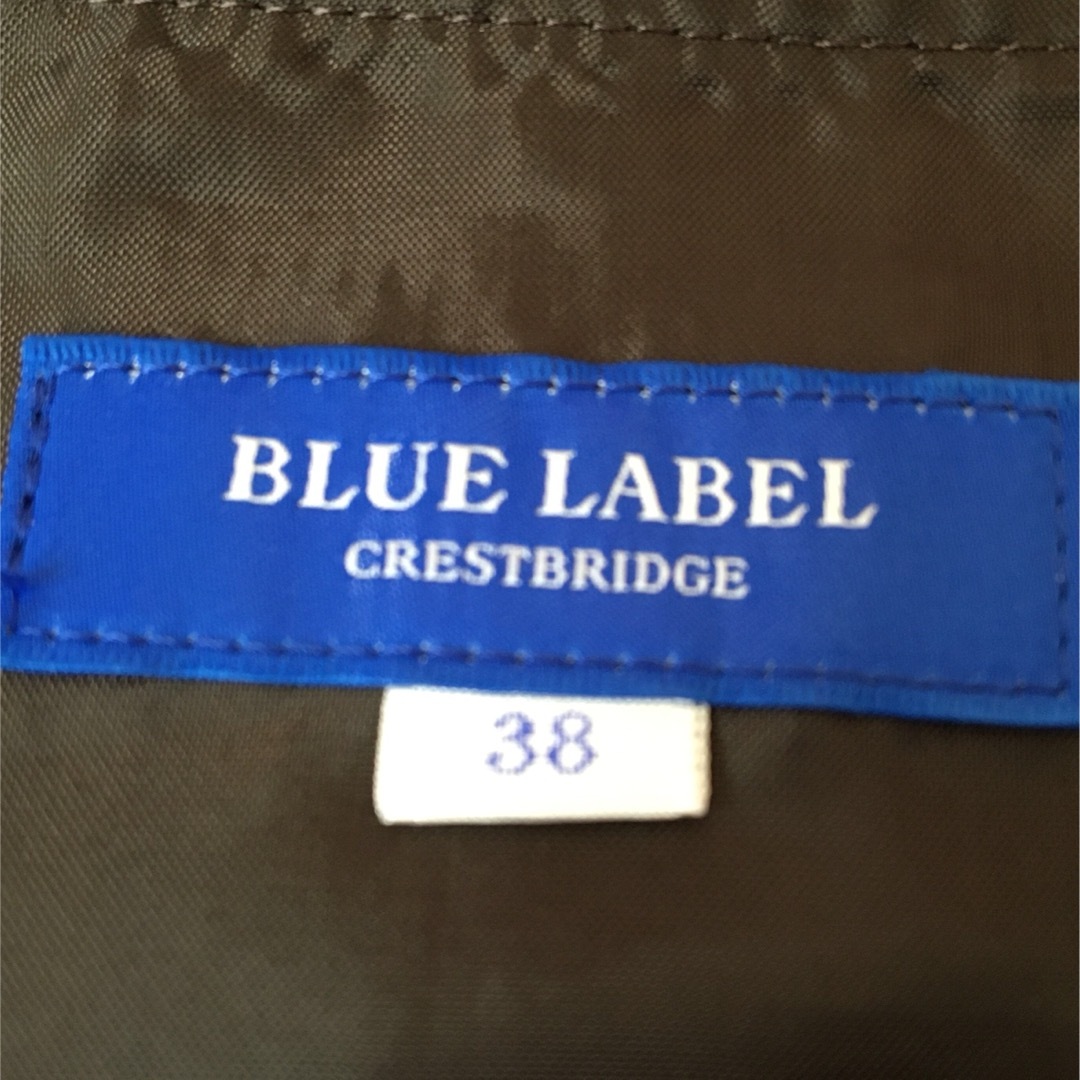 BLUE LABEL CRESTBRIDGE(ブルーレーベルクレストブリッジ)のブルーレーベルクレストブリッジ　フレア　スカート　茶　花柄 レディースのスカート(ひざ丈スカート)の商品写真