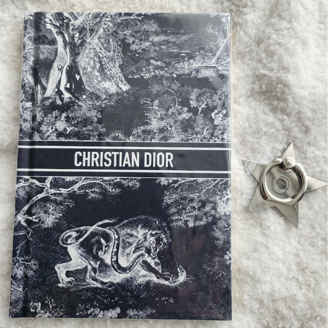 Dior(ディオール)の新品未使用 未開封 Dior ノベルティ 正規品STAR 星 スマホ/家電/カメラのスマホアクセサリー(その他)の商品写真