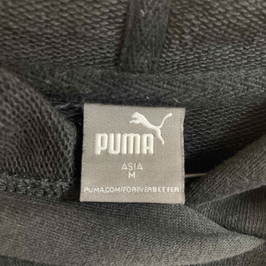 PUMA(プーマ)のPUMA ショート丈　パーカー レディースのトップス(パーカー)の商品写真