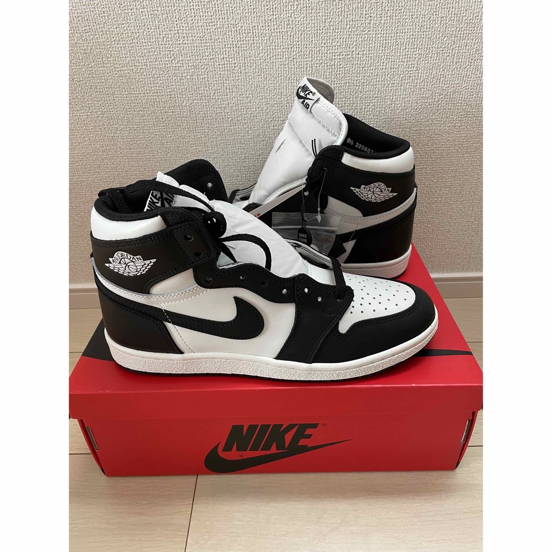 AJ1_high_85 Black/White