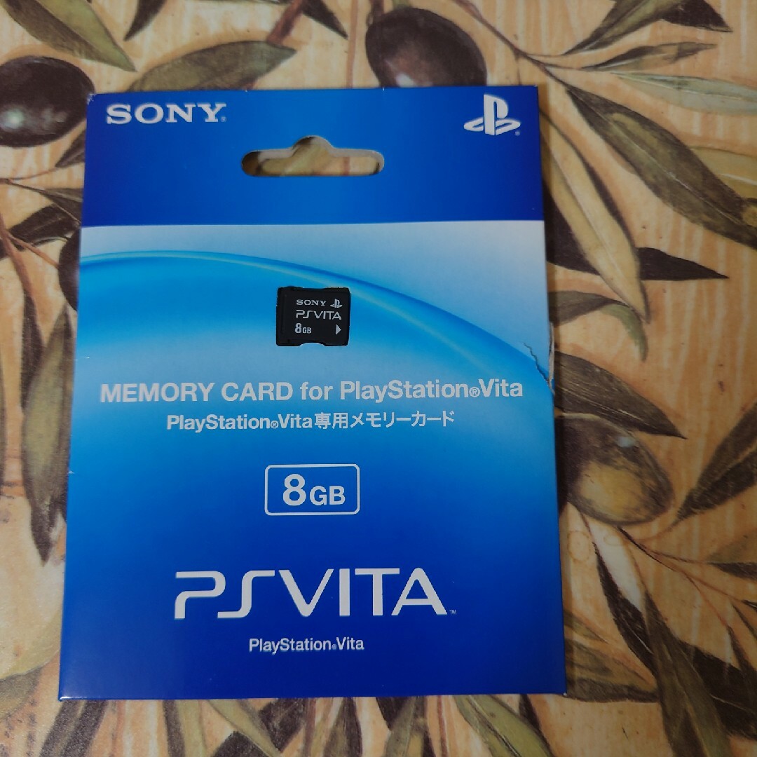 PlayStation vita+16GBメモリ+8GBメモリ+ソフト5個