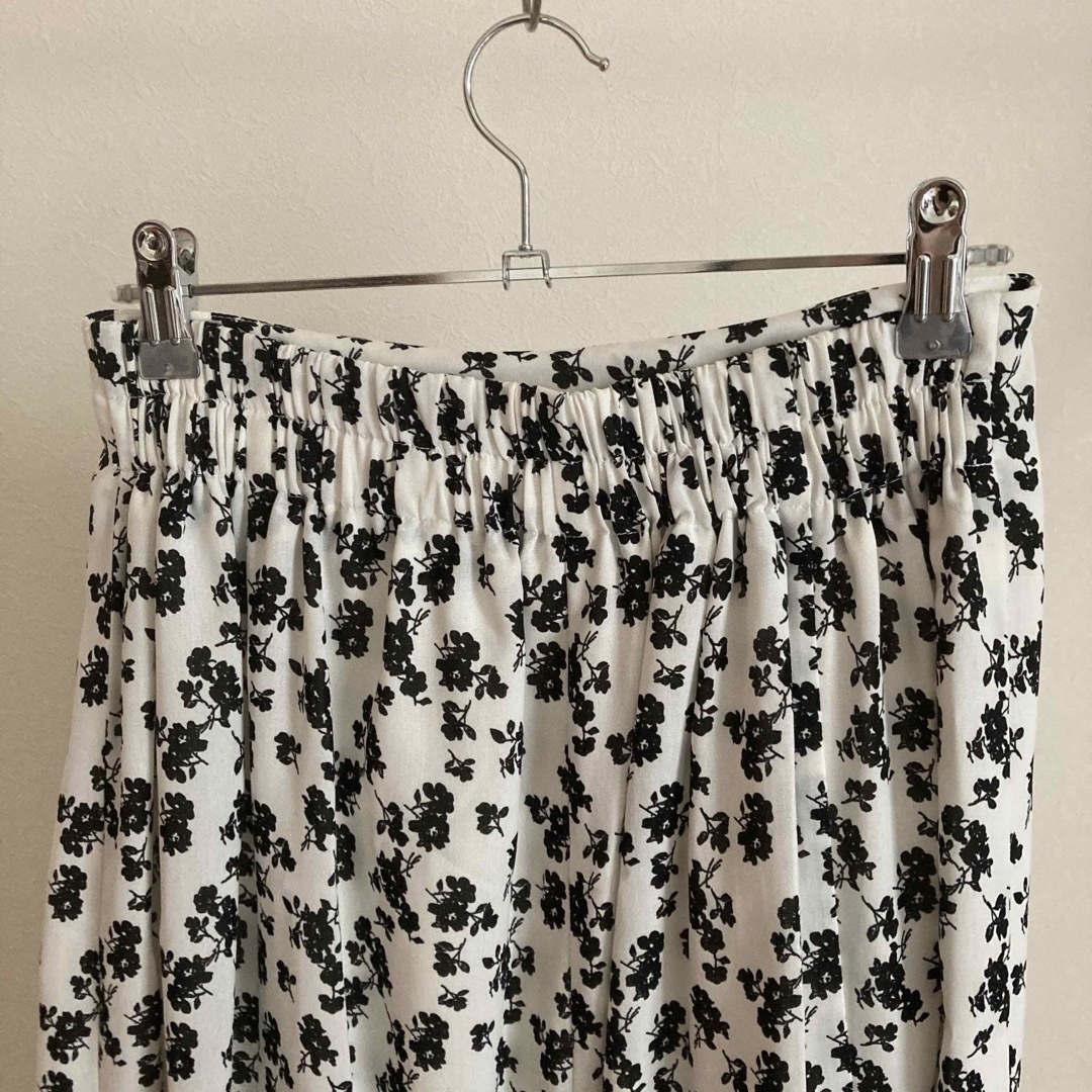 w closet(ダブルクローゼット)のお取引済み⚠️花柄フレアスカート レディースのスカート(ロングスカート)の商品写真