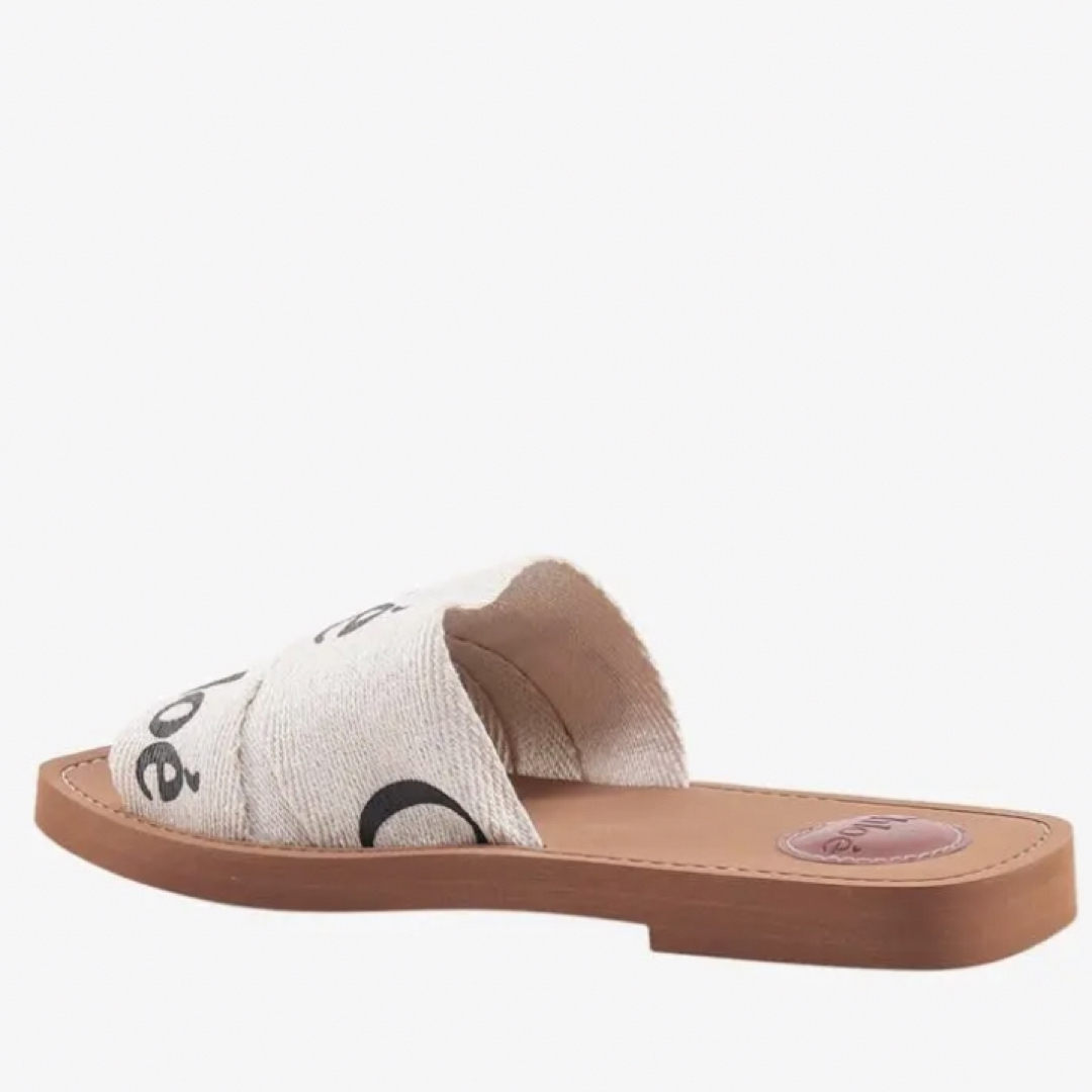 新品未使用♡人気サイズ37♡クロエ 歩きやすいフラットサンダル