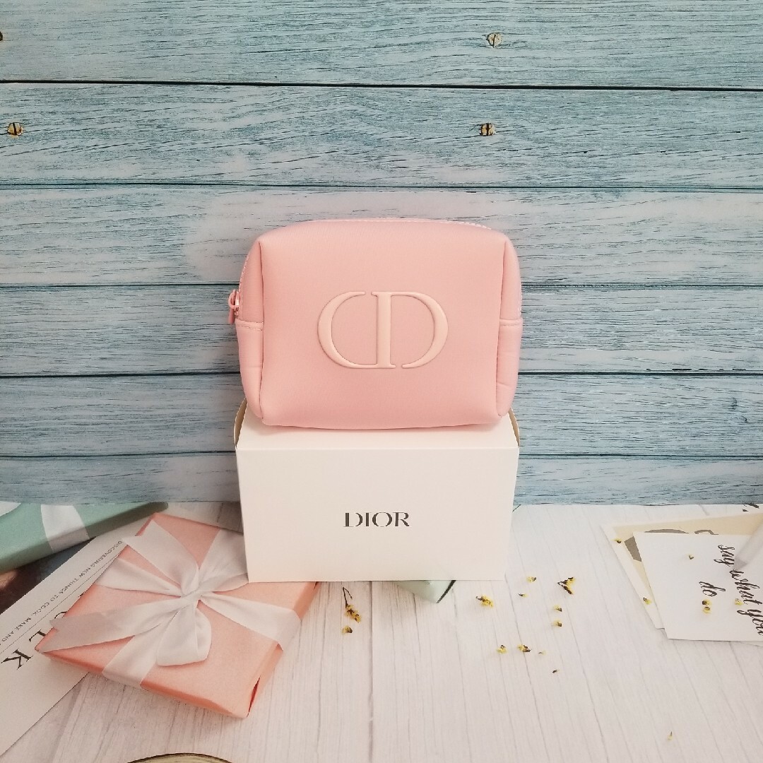 《新品》Dior　ディオール　ノベルティポーチ　ピンク