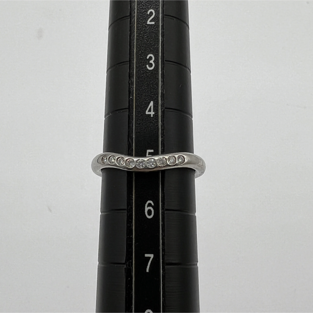 Tiffany & Co.(ティファニー)のPT950  Tiffany ダイヤモンド カーブドバンドリング レディースのアクセサリー(リング(指輪))の商品写真