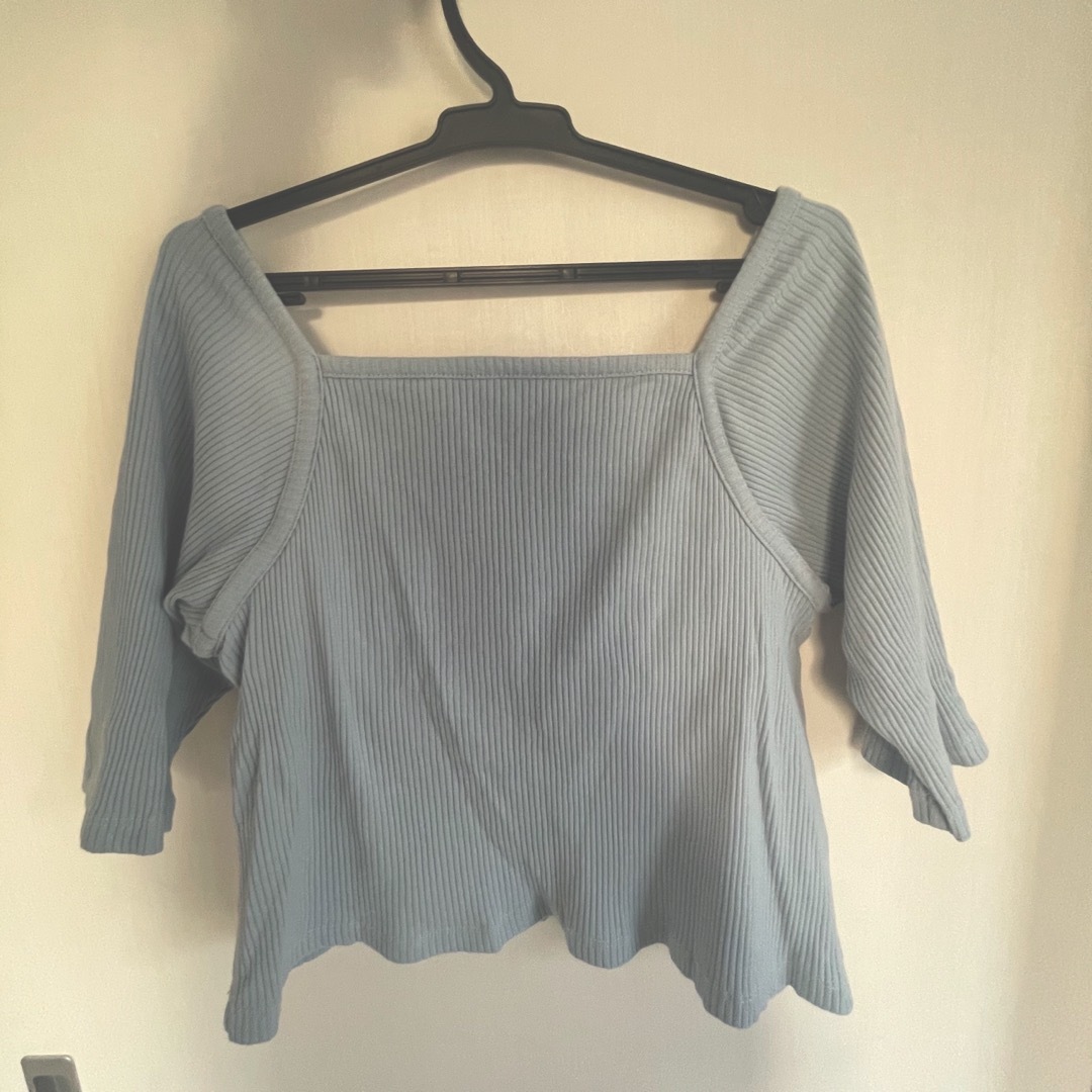【Chico】パット付胸刺繍スクエアチビT リブトップス