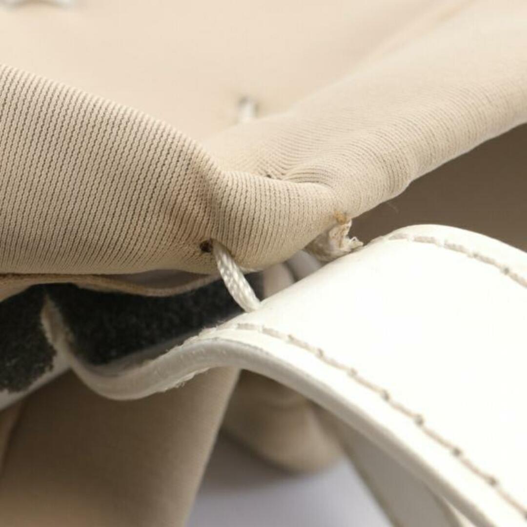 Maison Martin Margiela(マルタンマルジェラ)のカレンダータグ ショルダーバッグ トートバッグ ネオプレン レザー ベージュ ホワイト メンズのバッグ(トートバッグ)の商品写真
