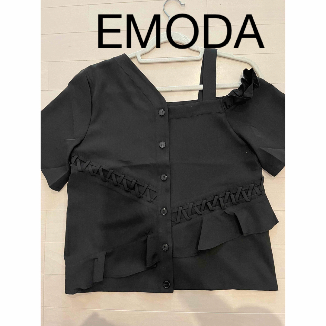 EMODA(エモダ)のEMODA エモダ　カットソー　半袖　ブラウス　レディース　黒 レディースのトップス(シャツ/ブラウス(半袖/袖なし))の商品写真