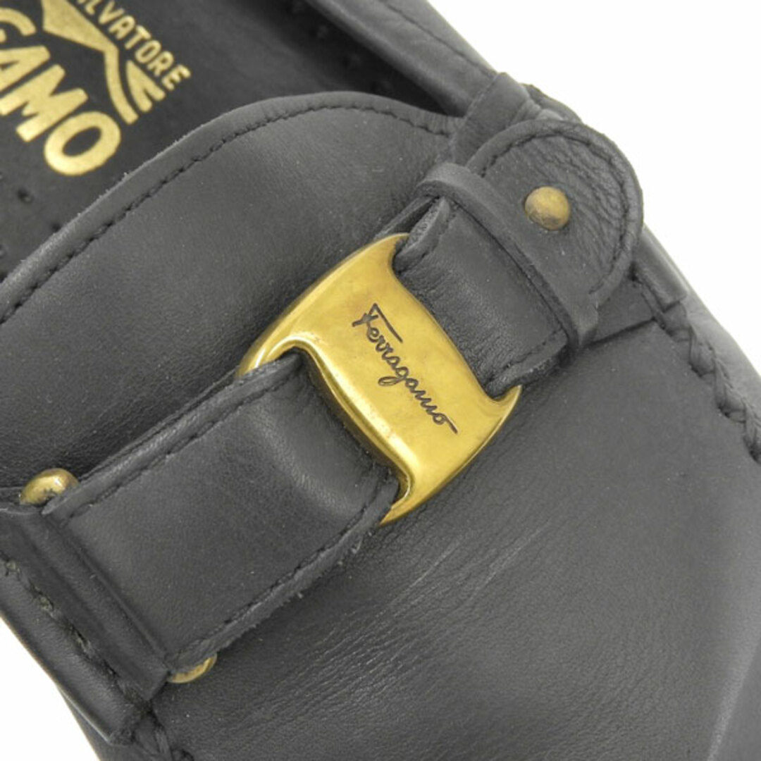 Ferragamo(フェラガモ)のフェラガモ Salvatore Ferragamo ヴァラ レザー ローファー ブラック size7EE Y02293 レディースの靴/シューズ(ローファー/革靴)の商品写真