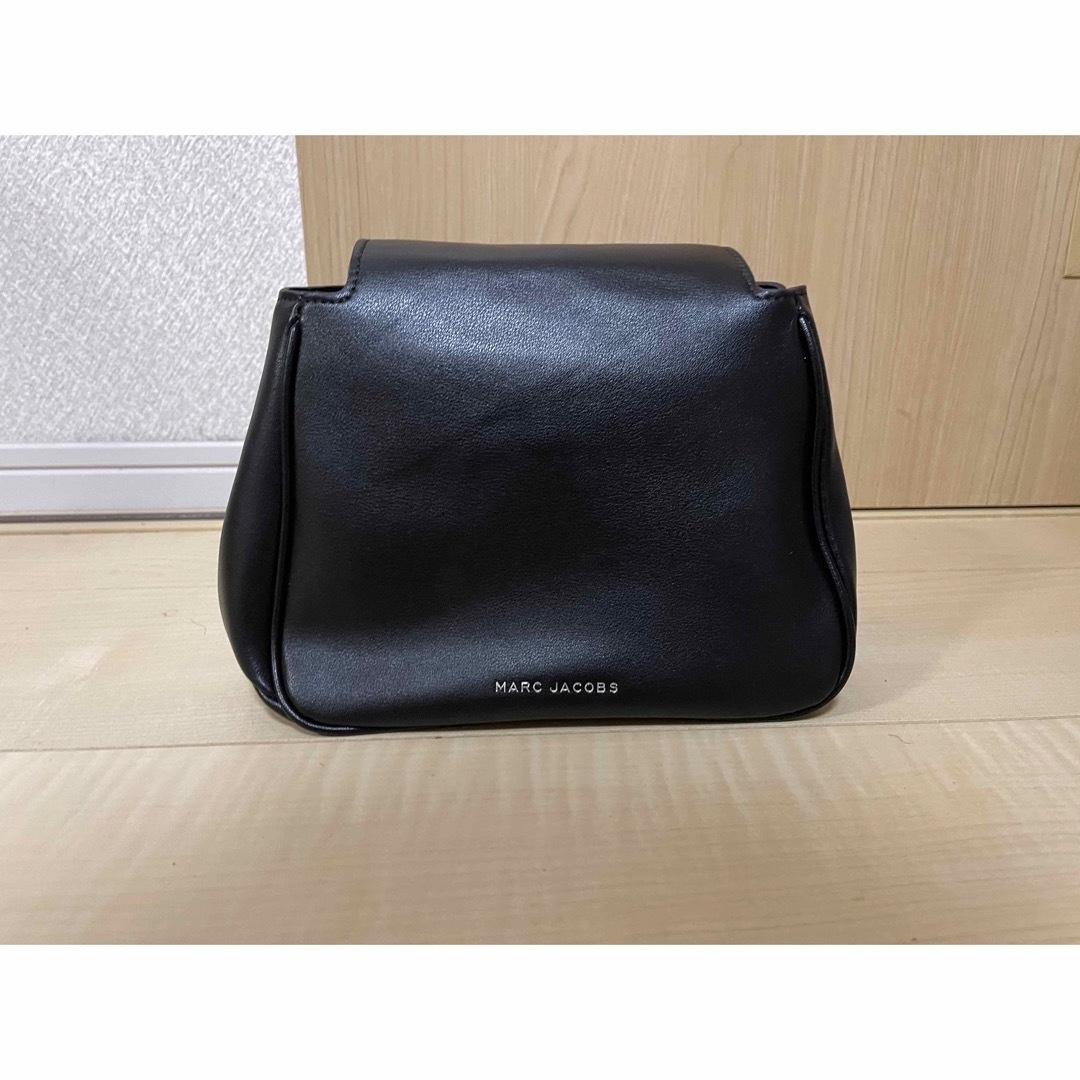 MARC JACOBS(マークジェイコブス)の新品★マークジェイコブス ザ Jマーク ミニ チェーンサッチェルバッグ ブラック レディースのバッグ(ショルダーバッグ)の商品写真