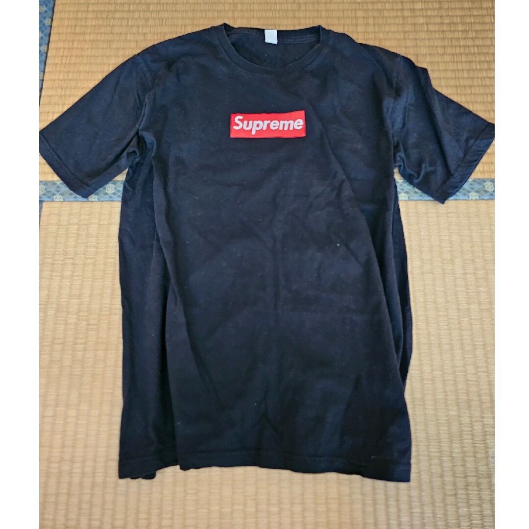 Supremeマークtシャツ