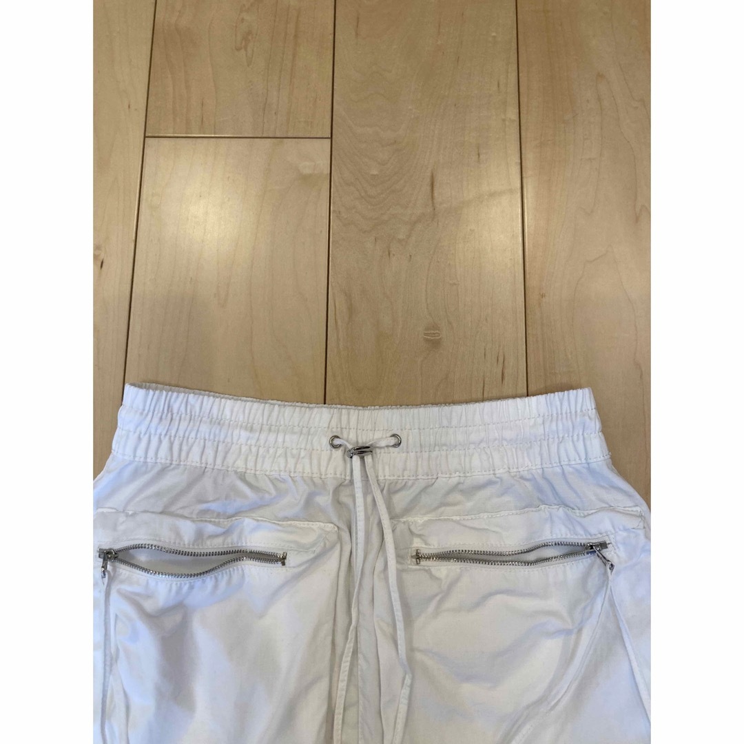 専用 zara white mini cargo skirt xs レディースのスカート(ミニスカート)の商品写真