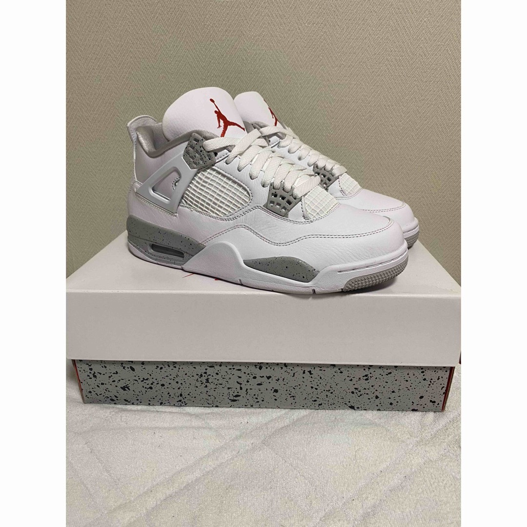 新品、未使用Nike White x Air Jordan4 Retro OW