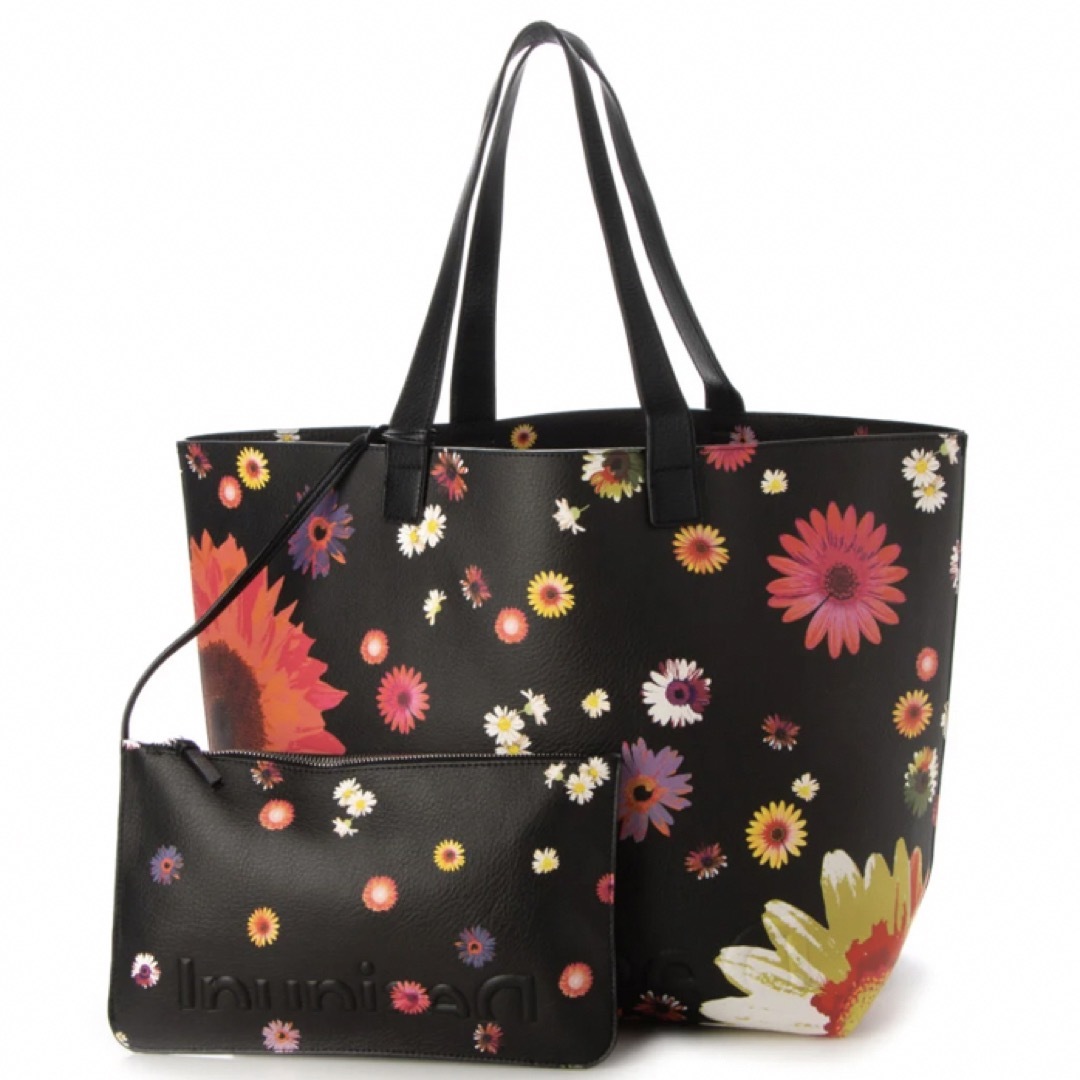 DESIGUAL(デシグアル)の新品✨タグ付き♪ Desigual  トートバッグ　ブラック花柄　大特価‼️ レディースのバッグ(トートバッグ)の商品写真