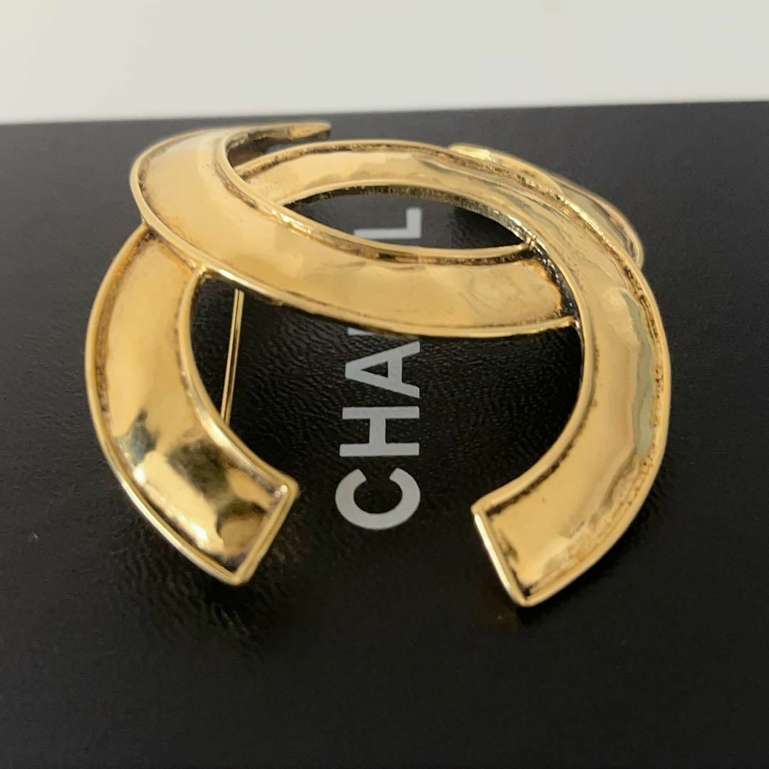CHANEL シャネル 94P ブローチ ビッグ ココマーク デカココ ゴールド