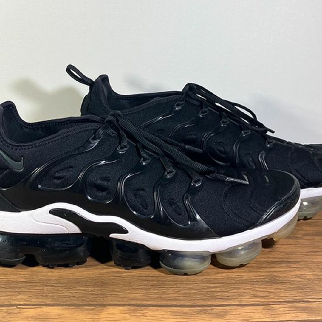 海外限定!NIKE AIR VAPORMAX PLUS スニーカー 28㎝ - スニーカー