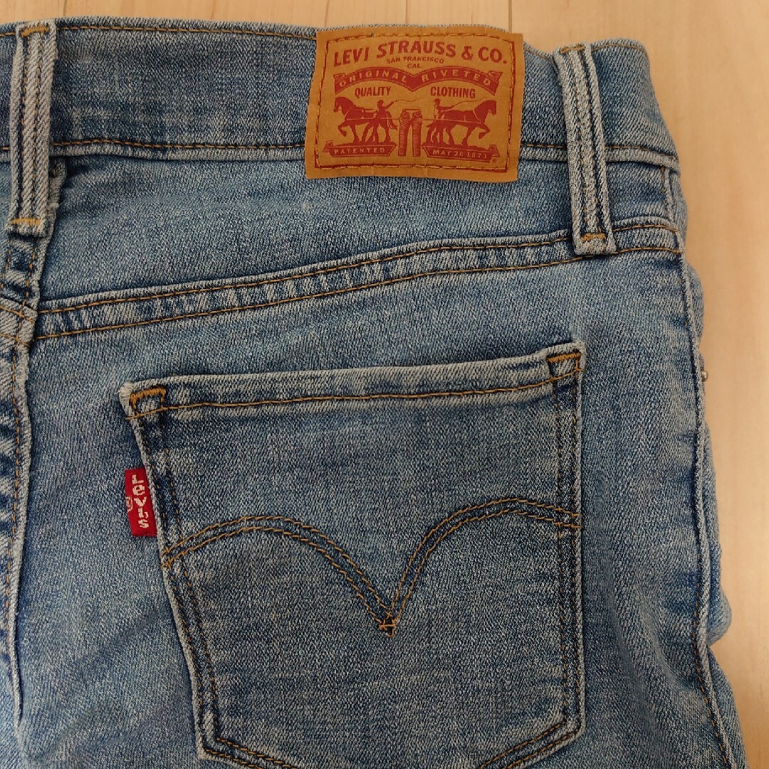 Levi's(リーバイス)のLevi's 311 SHAPING SKINNY 26 レディースのパンツ(スキニーパンツ)の商品写真