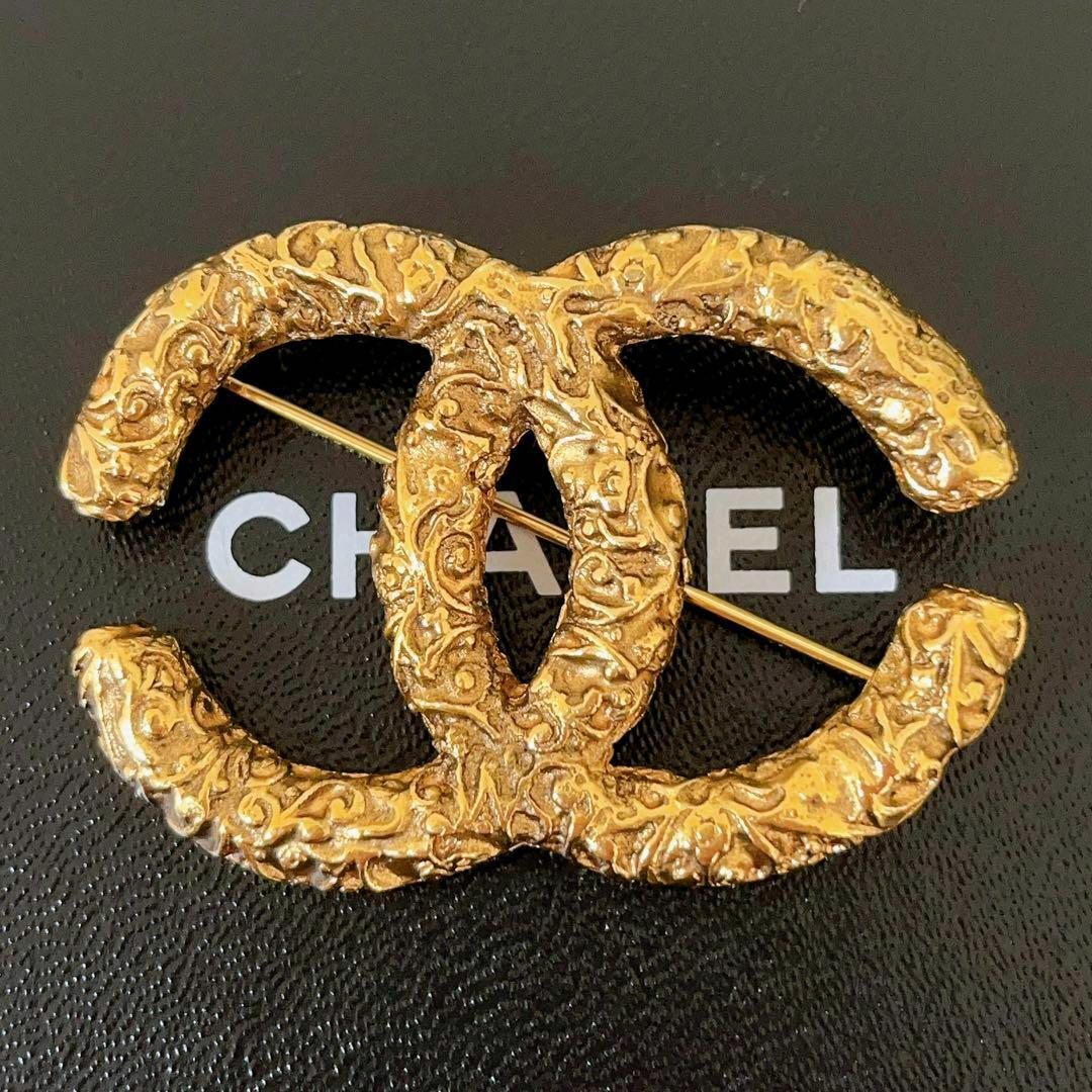CHANEL シャネル ココマーク ブローチ ゴールド - アクセサリー CHANEL シャネル ココマーク ブローチ ゴールド - アクセサリー