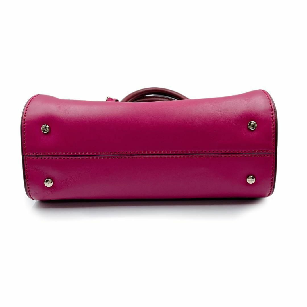 TOD'S トッズ CAPE バック ミニ ケイプ レザー ハンドバック TOD'S トッズ CAPE バック ミニ ケイプ レザー ハンドバック