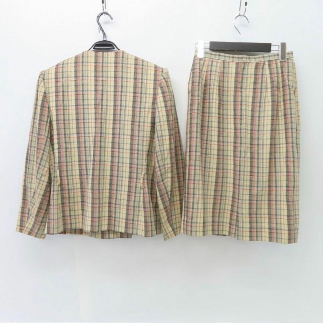 Pierre Balmain(ピエールバルマン)のPierre Balmain スカート ジャケット チェックセットアップ　9 レディースのフォーマル/ドレス(スーツ)の商品写真