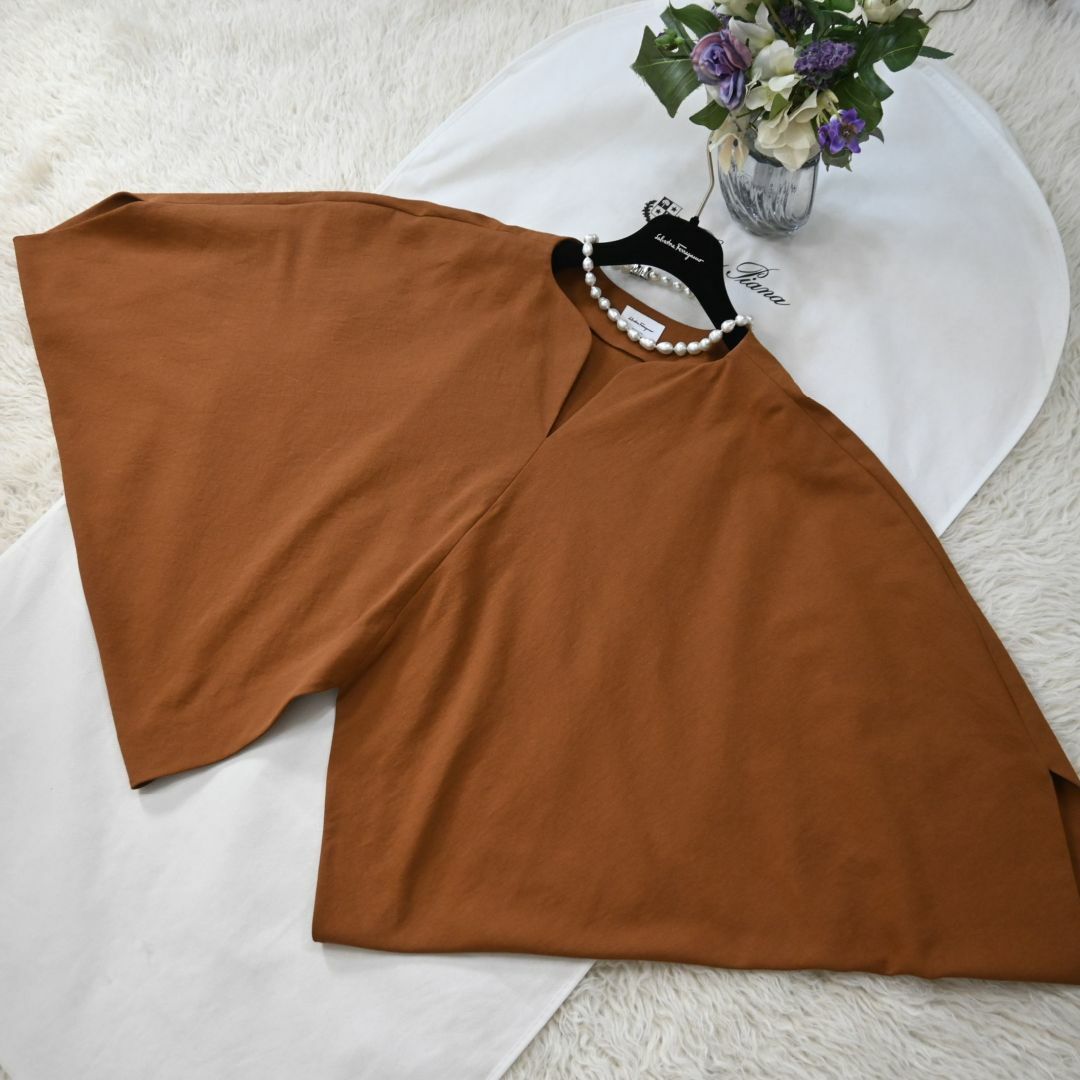 ★Salvatore Ferragamo★新タグ★極美品★プレシャス掲載トップス