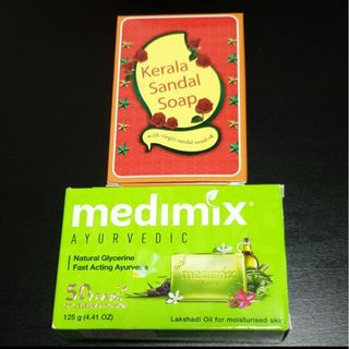 Kerala Sandal Soap ♥ Medimix アーユルヴェーダ 石鹸(ボディソープ/石鹸)