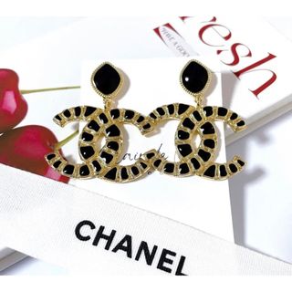 美品】CHANELシャネルロゴピアス (刻印有り) 大ぶりピアス-