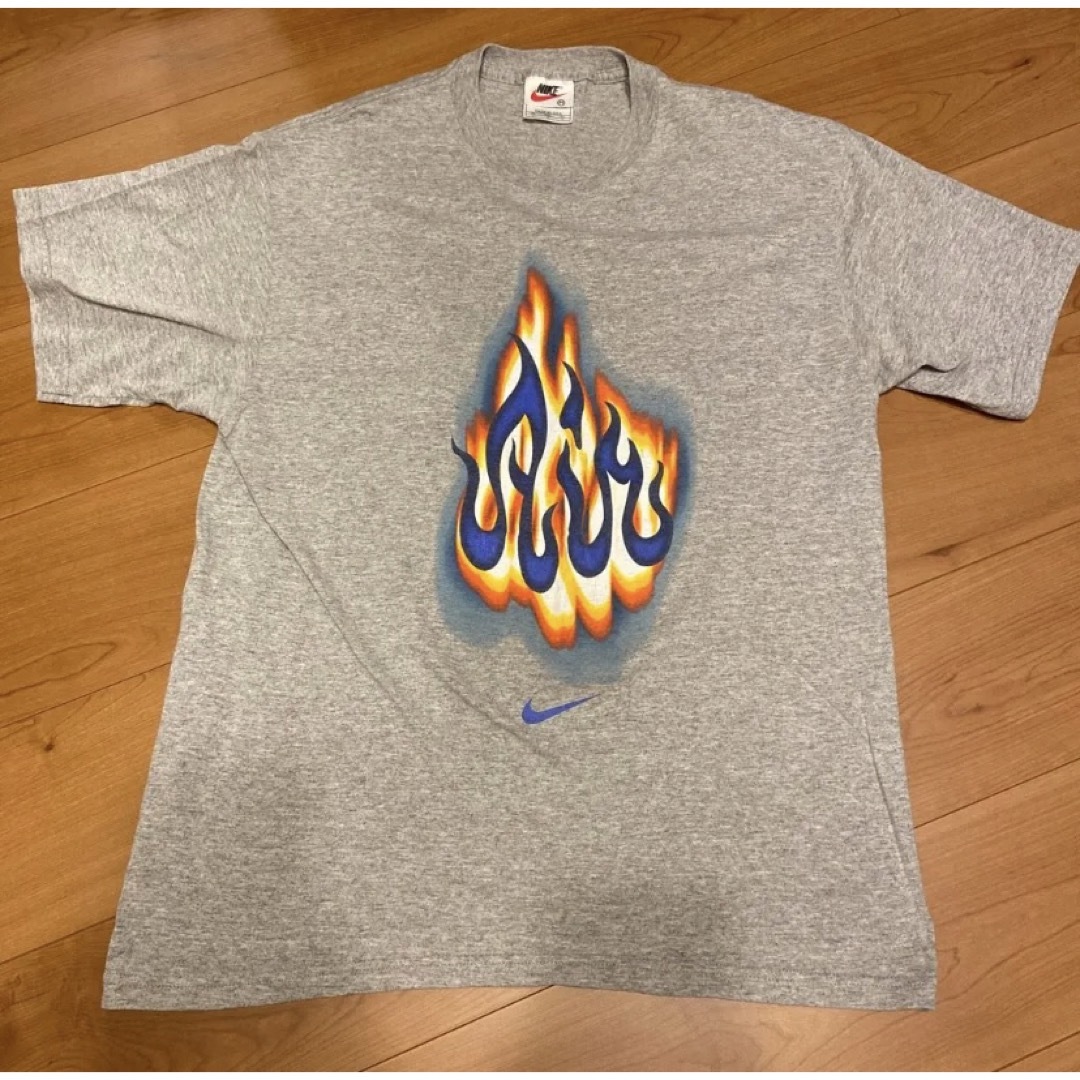 nike air bakin Tシャツ トラヴィス着用 シュプリーム 超美品ワッツアップ