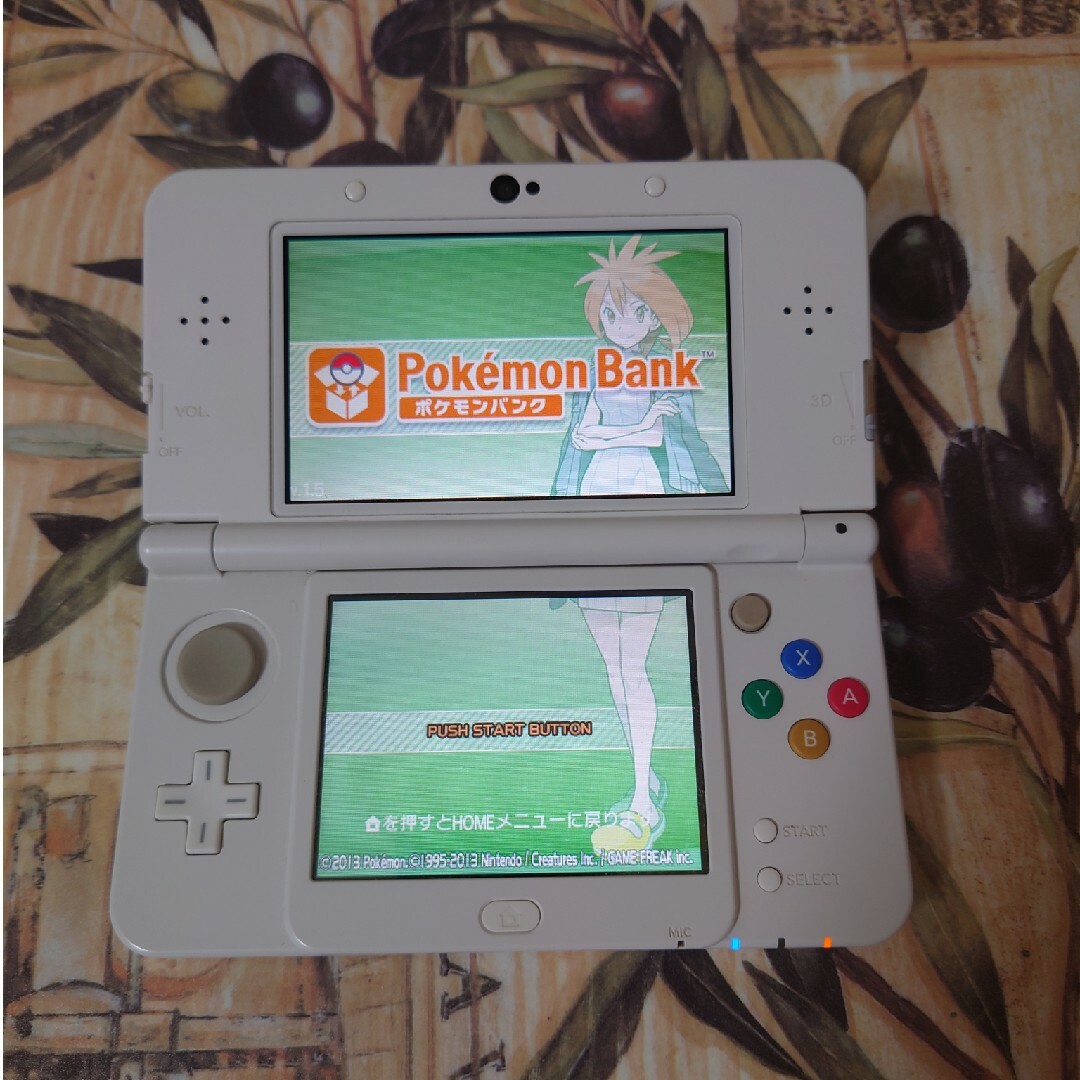 ニンテンドー3DS - Newニンテンドー3DS ホワイトポケモンバンク付の