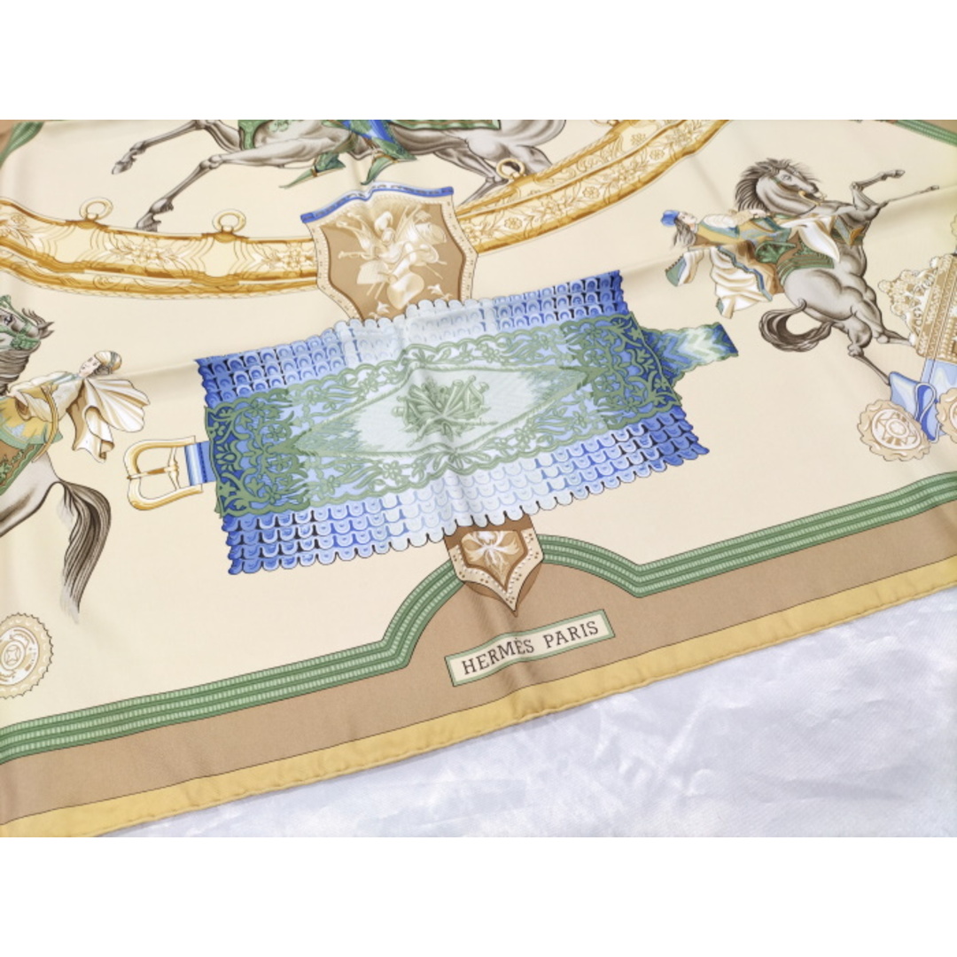 HERMES - HERMES カレ 90 スカーフ ホースプリント 騎馬 シルク HERMES - HERMES カレ 90 スカーフ ホースプリント 騎馬 シルク
