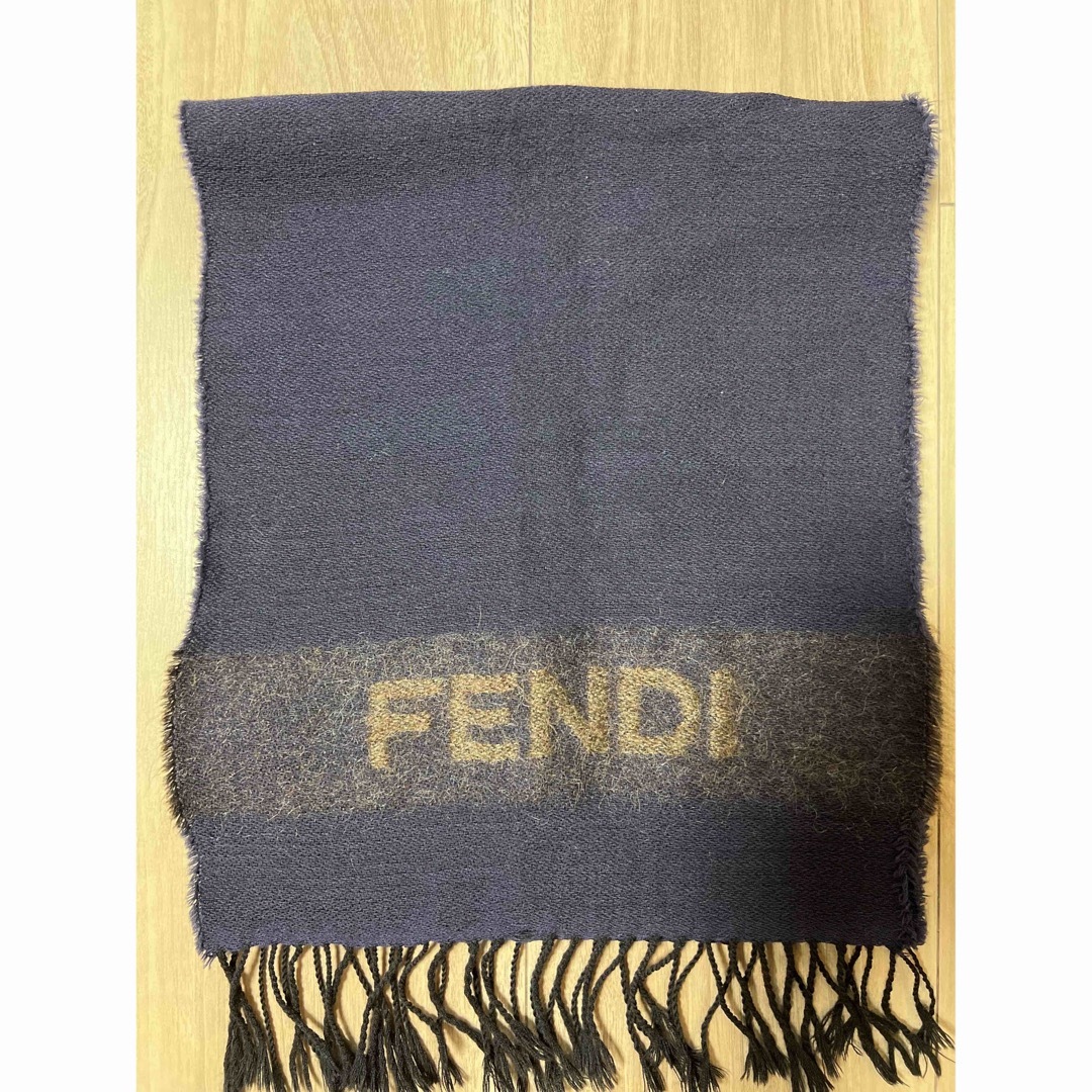 【早い者勝ち！】FENDI ウールマフラー