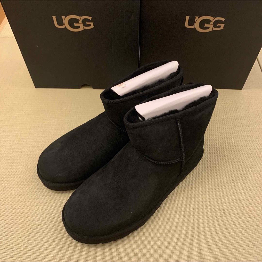 UGG クラシックミニ　ブラック