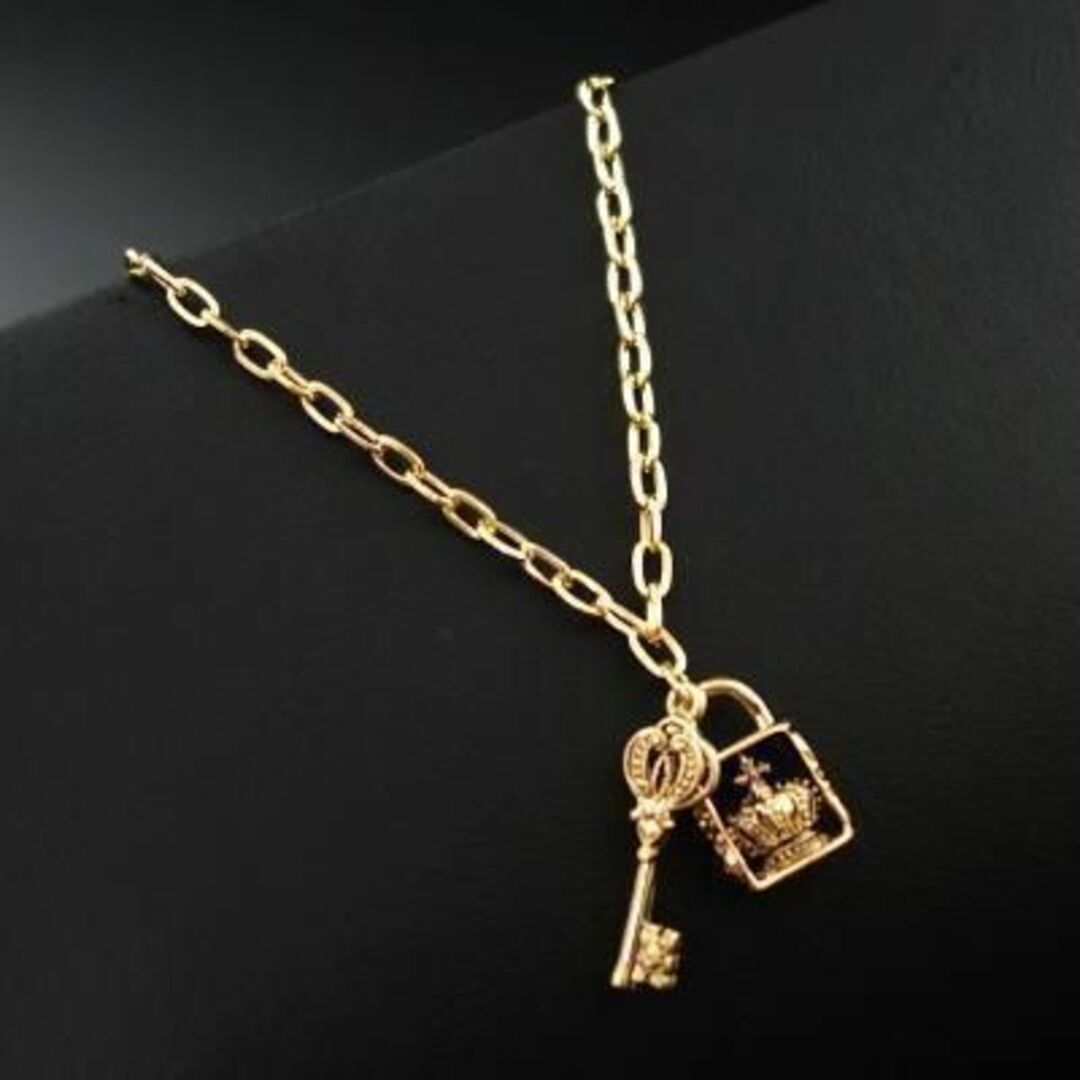 ゴールドクラウンパドロック＆ゴシックキー南京錠ネックレス メンズのアクセサリー(ネックレス)の商品写真