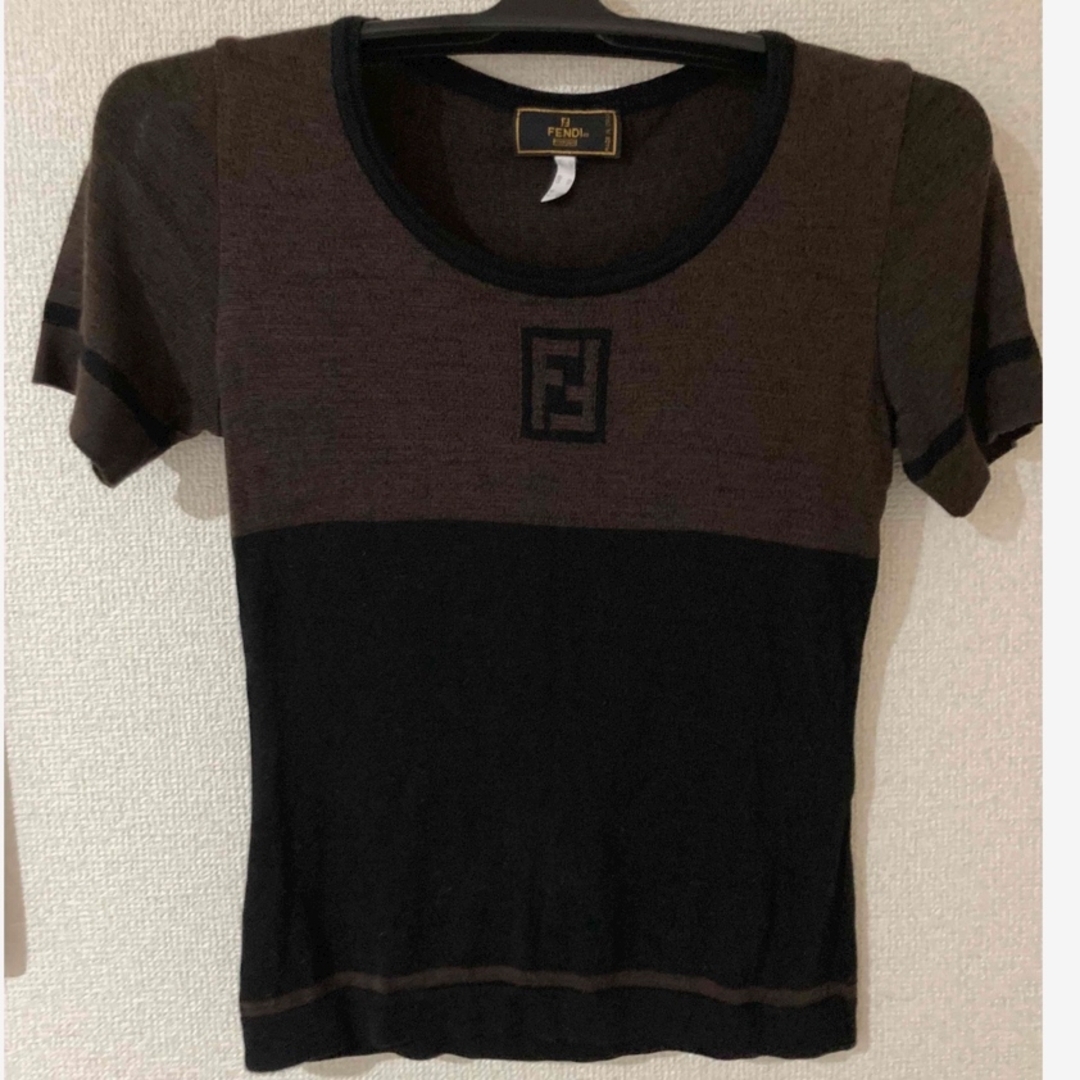 FENDI(フェンディ)のFENDI  希少ニット  ロゴニットTシャツ レディースのトップス(ニット/セーター)の商品写真