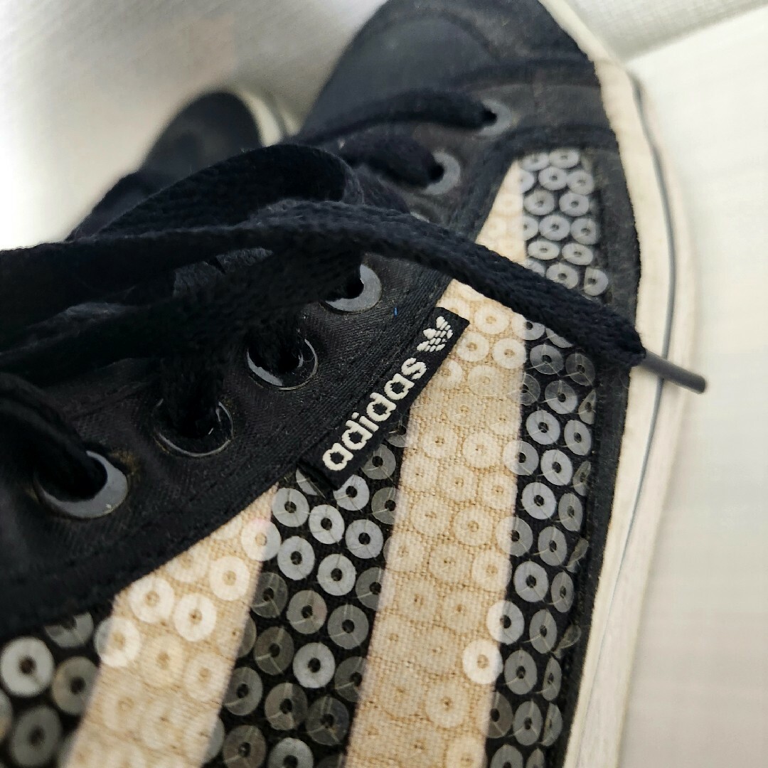 adidas - アディダス⭐adidas⭐スパンコール⭐スニーカーの通販 by