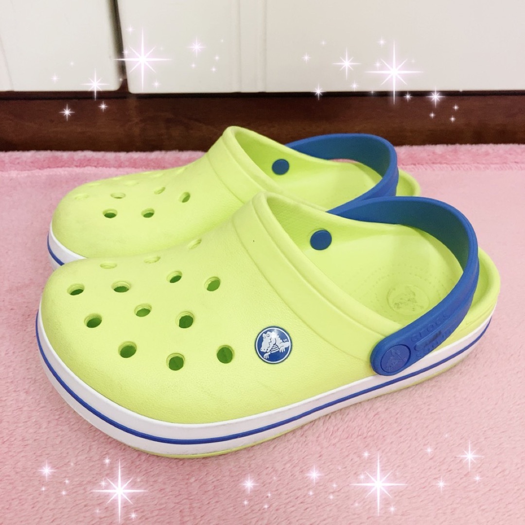 crocs(クロックス)の☆クロックス キッズ☆クロックバンド キッズ☆テニスボールグリーン☆20cm キッズ/ベビー/マタニティのキッズ靴/シューズ(15cm~)(サンダル)の商品写真