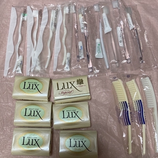 ラックス(LUX)のLUX石鹸6個、使い捨て歯ブラシ10本、使い捨てヘアブラシ 3本セットで(ボディソープ/石鹸)