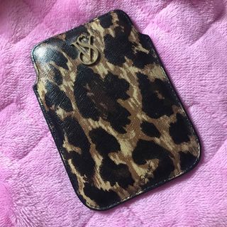 ヴィクトリアズシークレット(Victoria's Secret)の♡新品♡Victoria's Secret♡スマホケース♡レオパード♡レア♡(モバイルケース/カバー)