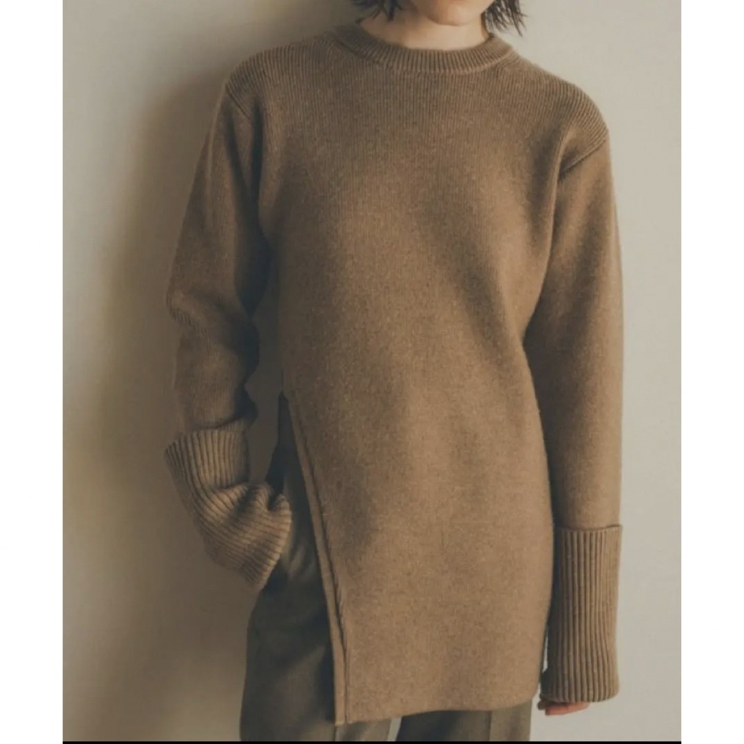 CLANE(クラネ)のclane SLANT CUT KNIT TOPS 1 レディースのトップス(ニット/セーター)の商品写真